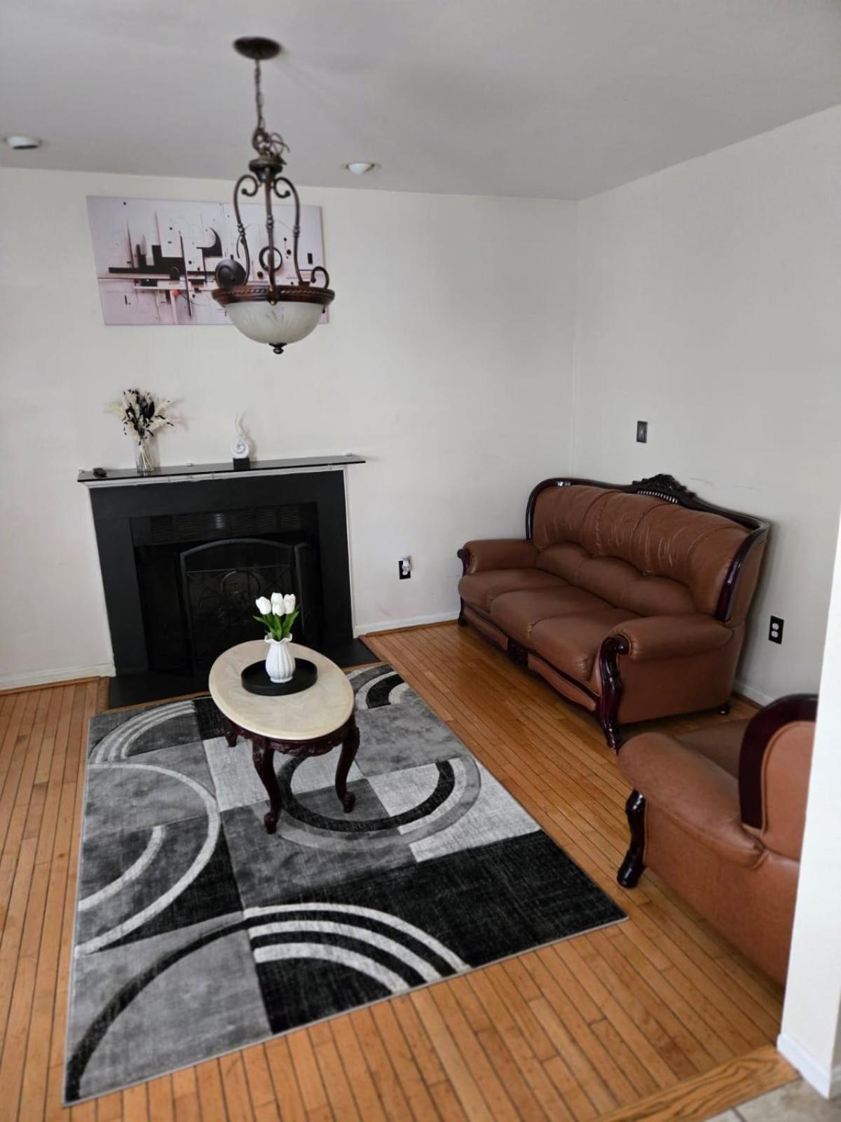 Special Rate Worthy Posh And Magnificent 4 Bedrooms And Two & Half Bath Greenbelt Exterior photo